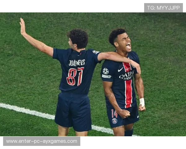 巴黎边路反击中，姆巴佩贴地斩拉开比分