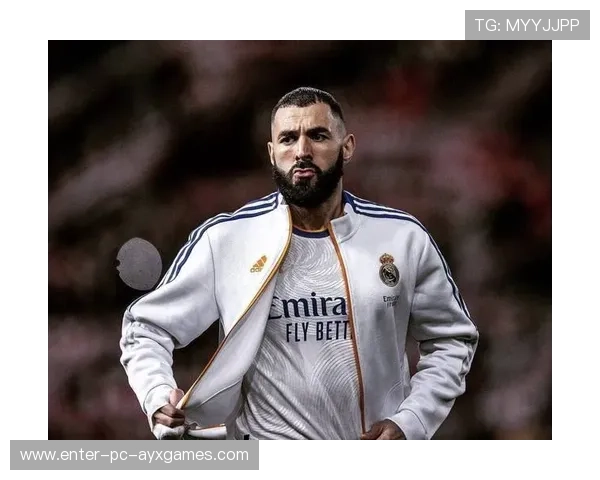 皇马本泽马转身抽射门将无力伸手制止进球——在瞬间掌控的力量里，遇见更好的自己